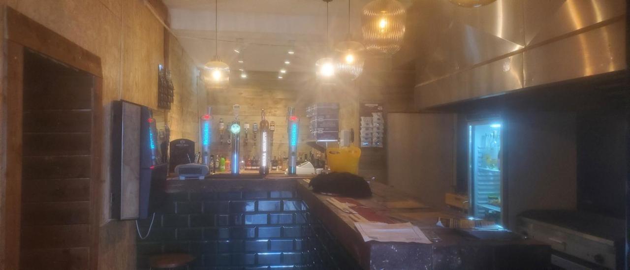 Blessington Road B&B & Lockinn Bar & Restaurant Liverpool Kültér fotó